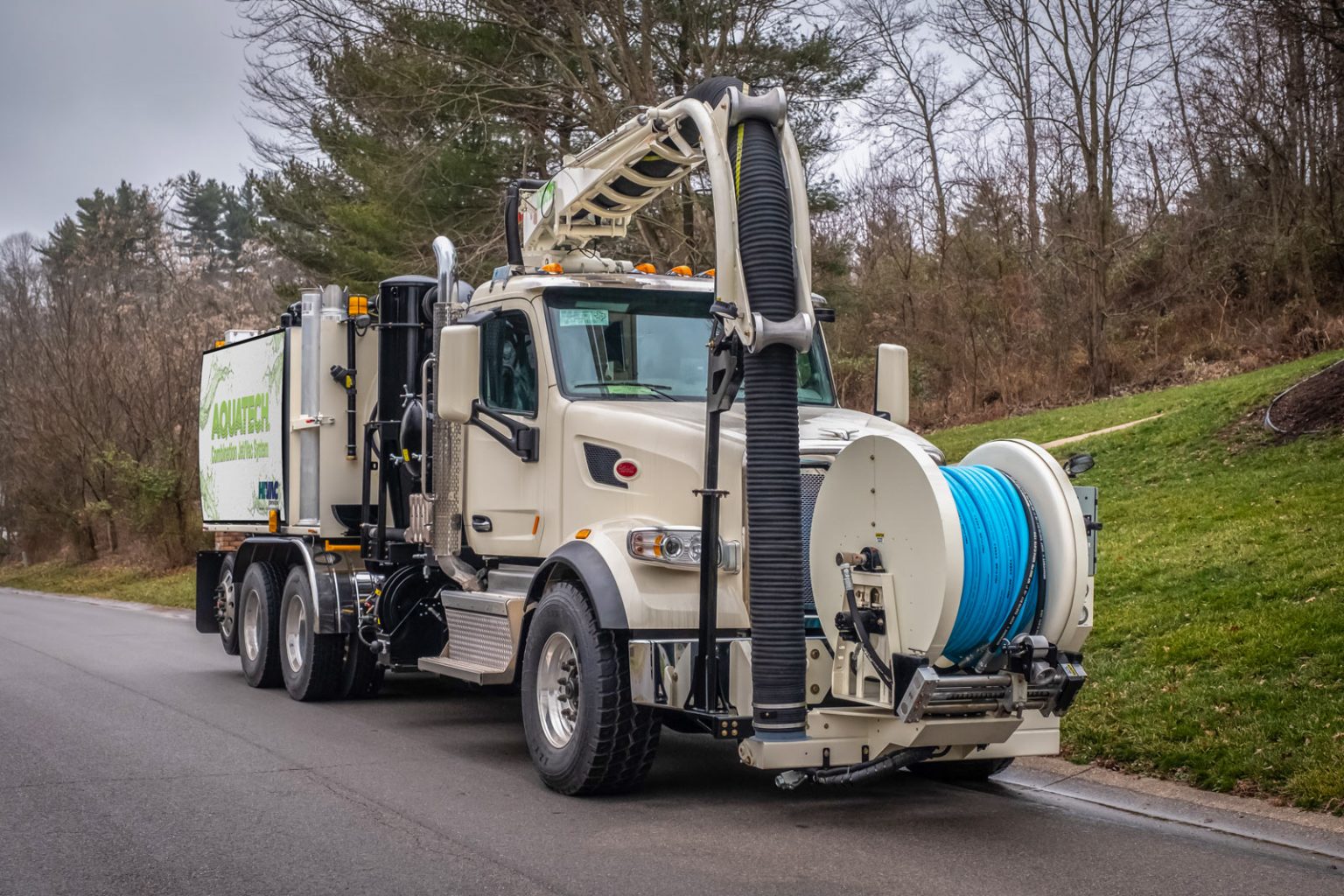 Frontmounted Hose Reel Combination Sewer Cleaner Aquatech
